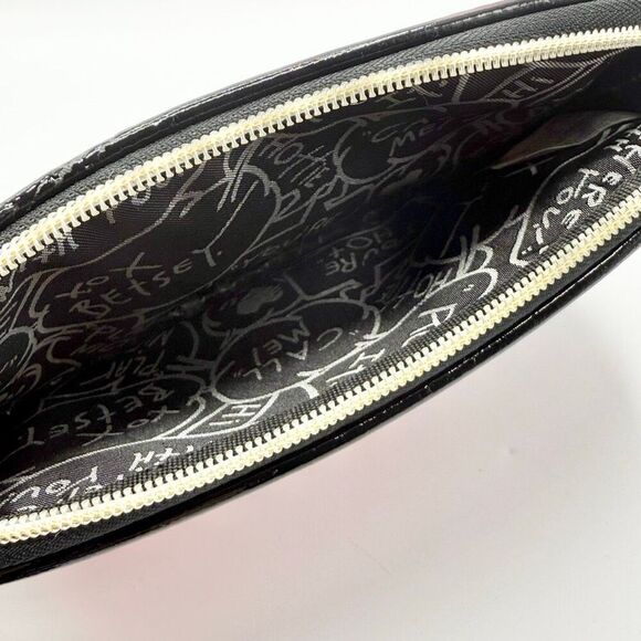 Betsey Johnson pink floral skulls weekender cosmetic travel bag and matching pou - Picture 4 of 13